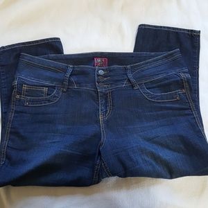 Torrid high wasted cropped blue jeans